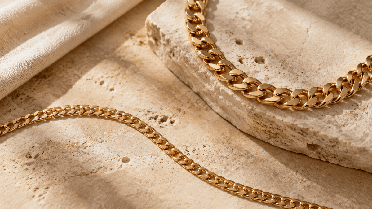Curb Chain vs Cuban Chain: What's the Difference? - Luzy Jewels
