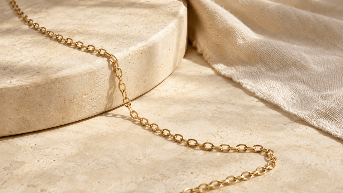 What Is a Cable Chain? Links, Pendants and Styling - Luzy Jewels