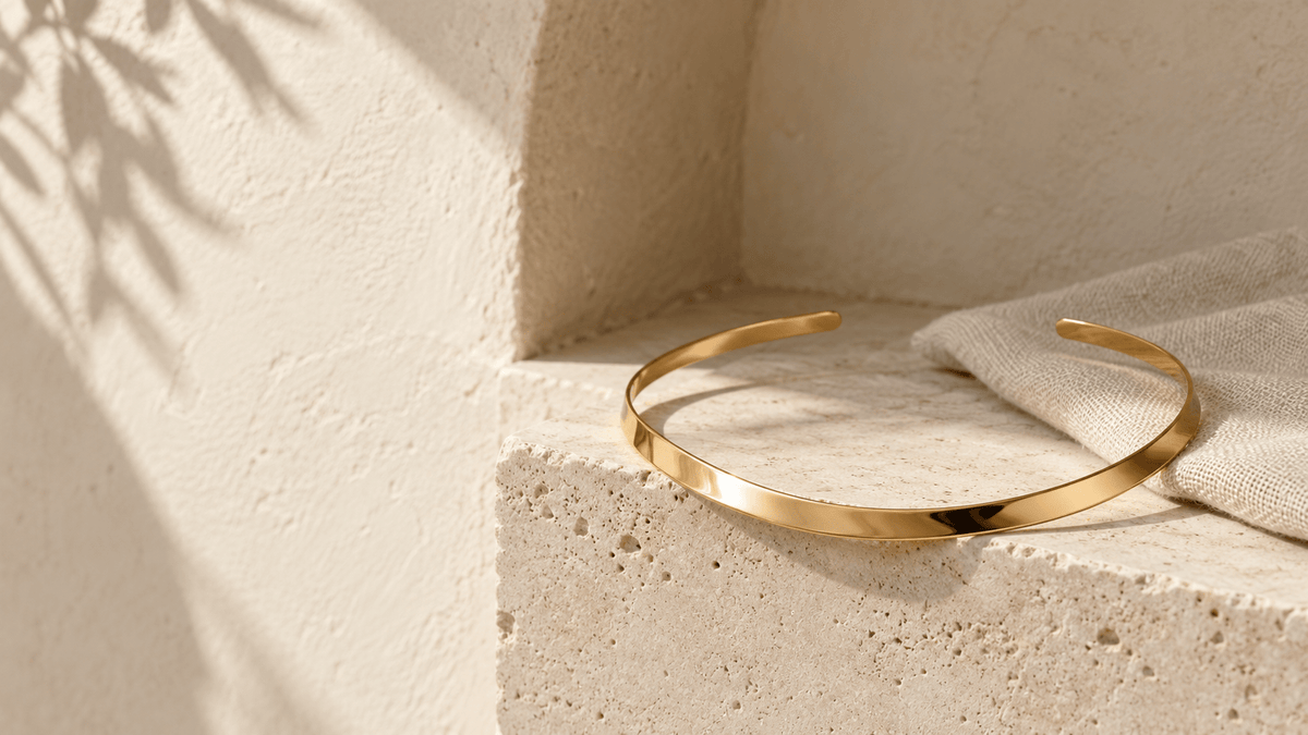 What Is a Choker Necklace? Length, Fit and Styling - Luzy Jewels