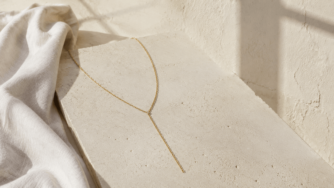 What Is a Lariat Necklace? Types, Lengths and How to Wear One - Luzy Jewels