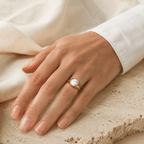 Altea Mother-of-Pearl Signet Ring - Luzy Jewels