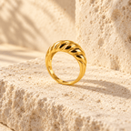 Amaielle Croissant Ring - Luzy Jewels