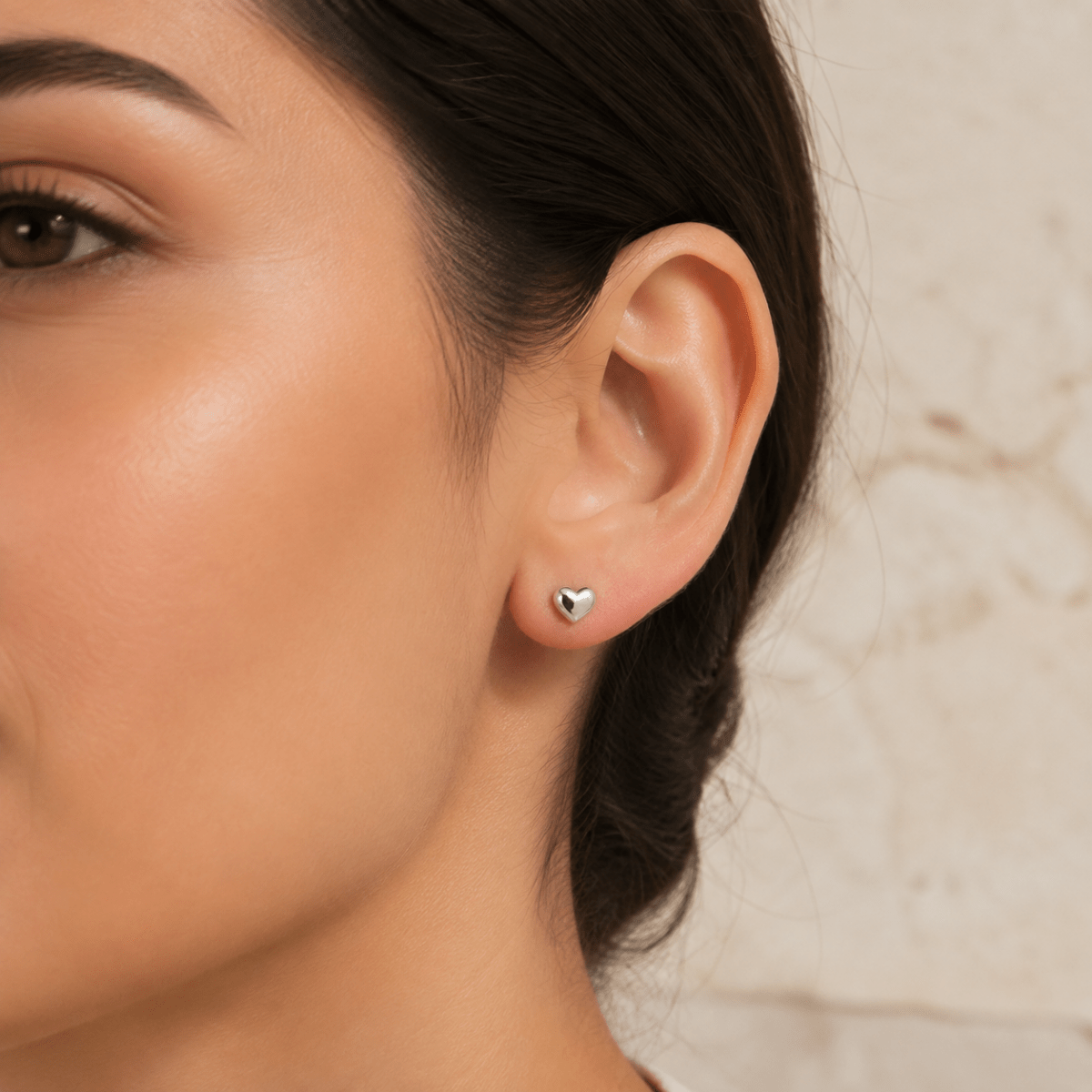 Amora Petite Heart Stud Earrings - Luzy Jewels