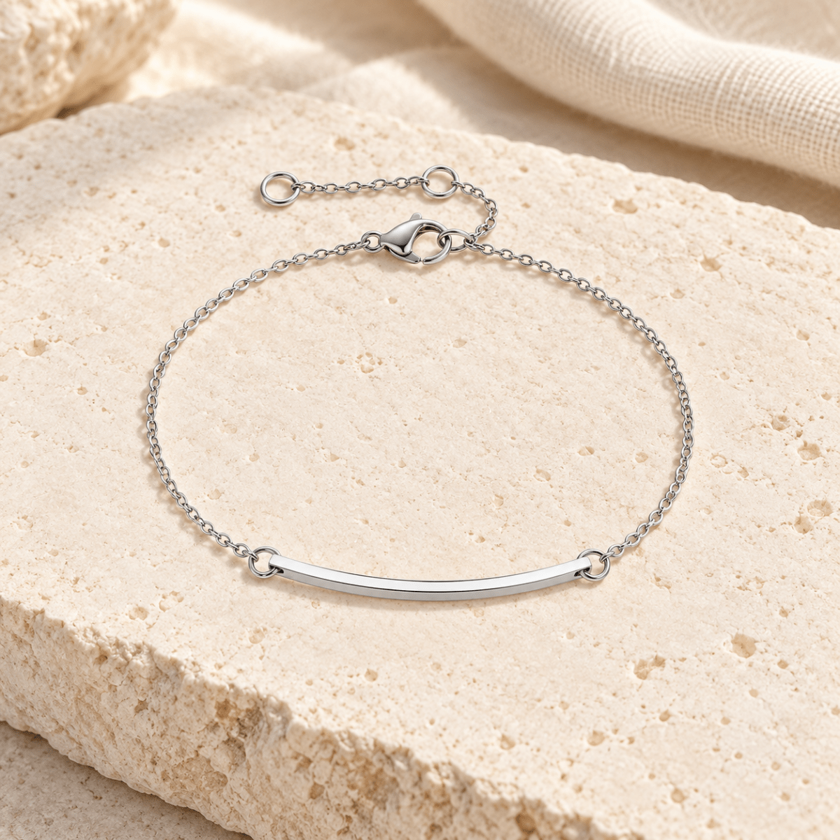Arcelia Slim Curved Bar Bracelet - Luzy Jewels