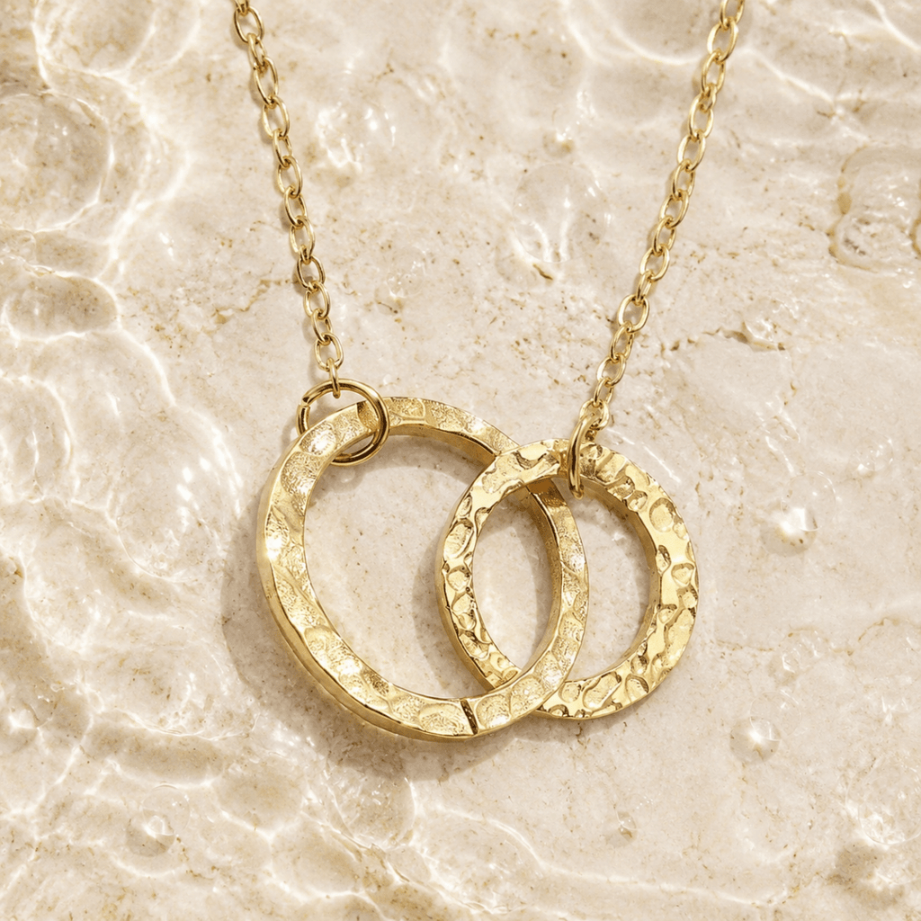 Aroa Interlocking Rings Necklace - Luzy Jewels