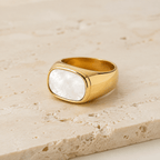 Calista Shell Signet Ring - Luzy Jewels