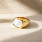 Calista Shell Signet Ring - Luzy Jewels