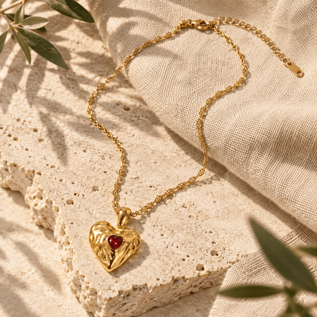 Coeuria Hammered Red Heart Necklace - Luzy Jewels