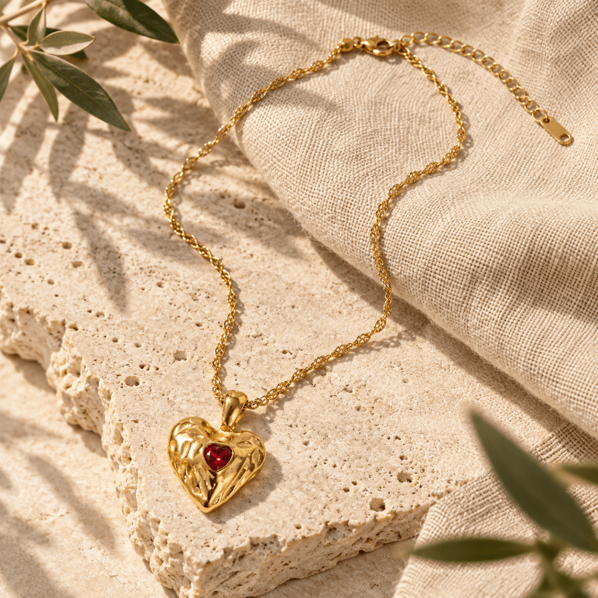 Coeuria Hammered Red Heart Necklace - Luzy Jewels
