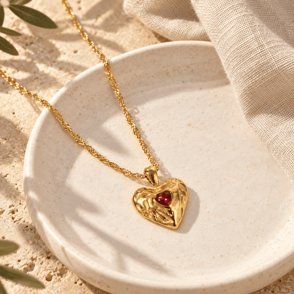 Coeuria Hammered Red Heart Necklace - Luzy Jewels