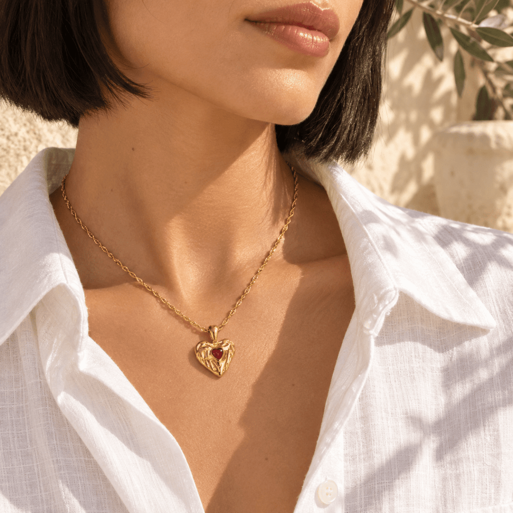 Coeuria Hammered Red Heart Necklace - Luzy Jewels