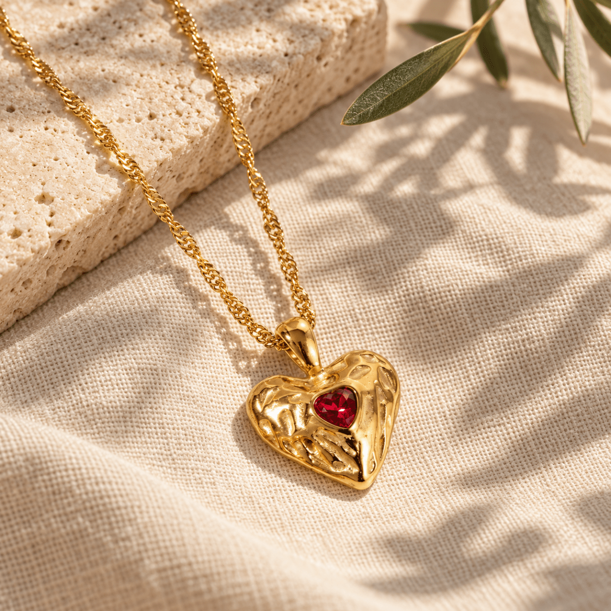 Coeuria Hammered Red Heart Necklace - Luzy Jewels