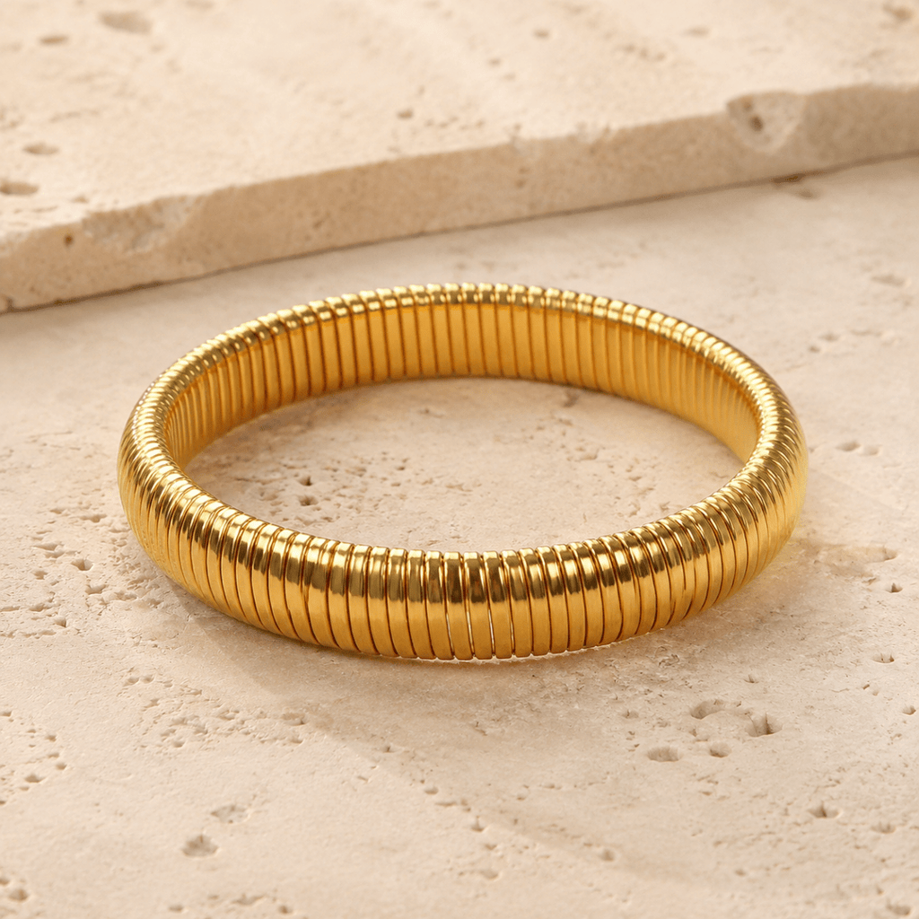 Elara Ribbed Flex Bangle - Luzy Jewels