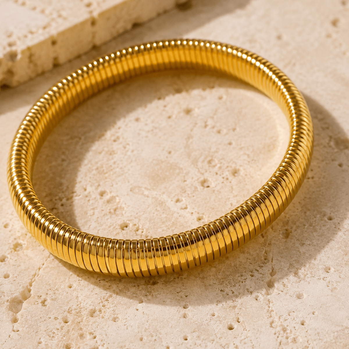 Elara Ribbed Flex Bangle - Luzy Jewels