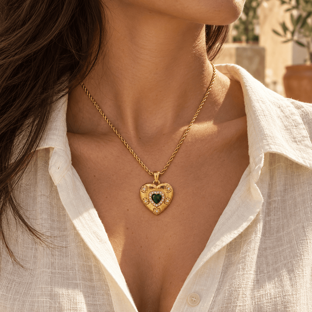 Elarisse Green Heart Medallion Necklace - Luzy Jewels
