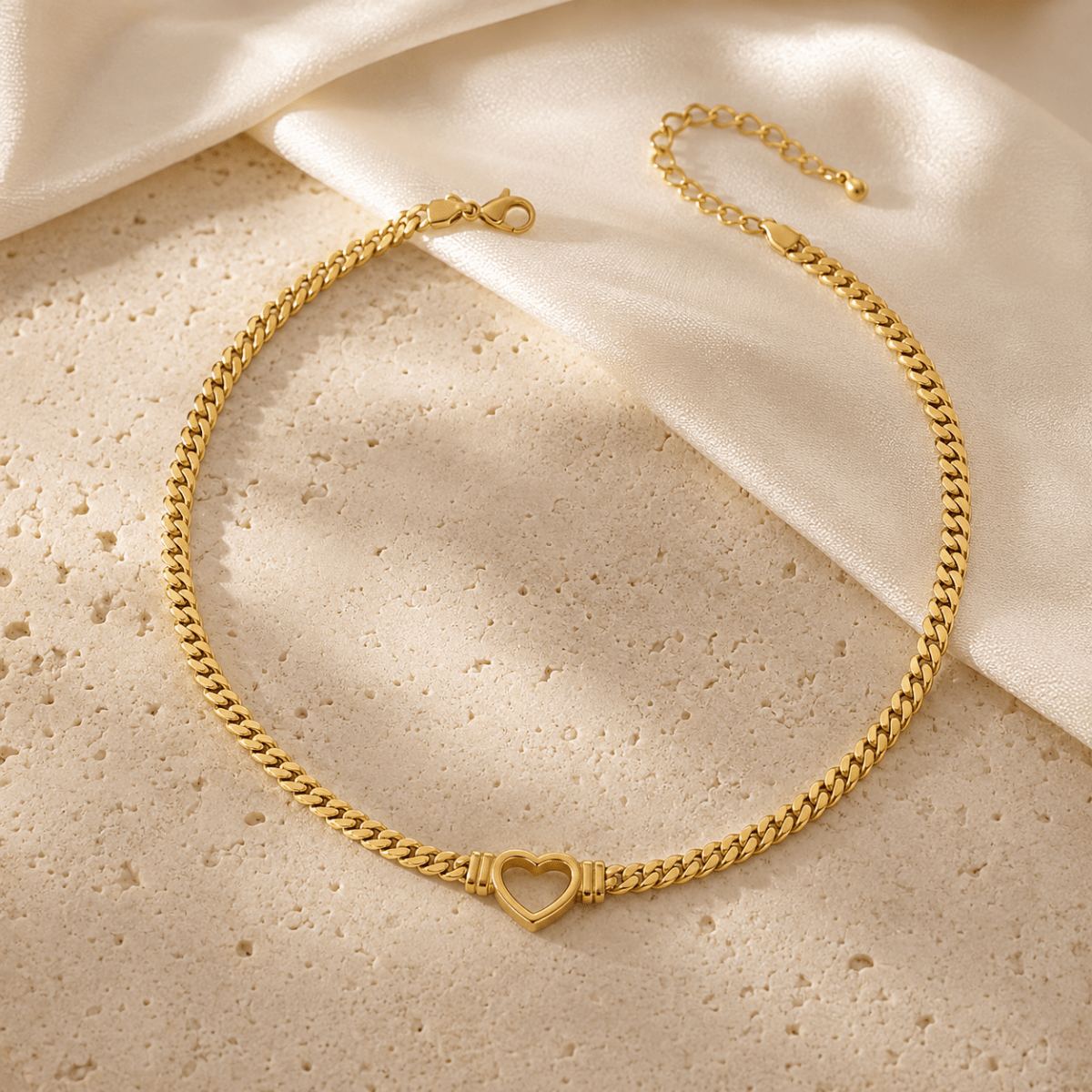 Eleni Heart Choker - Luzy Jewels