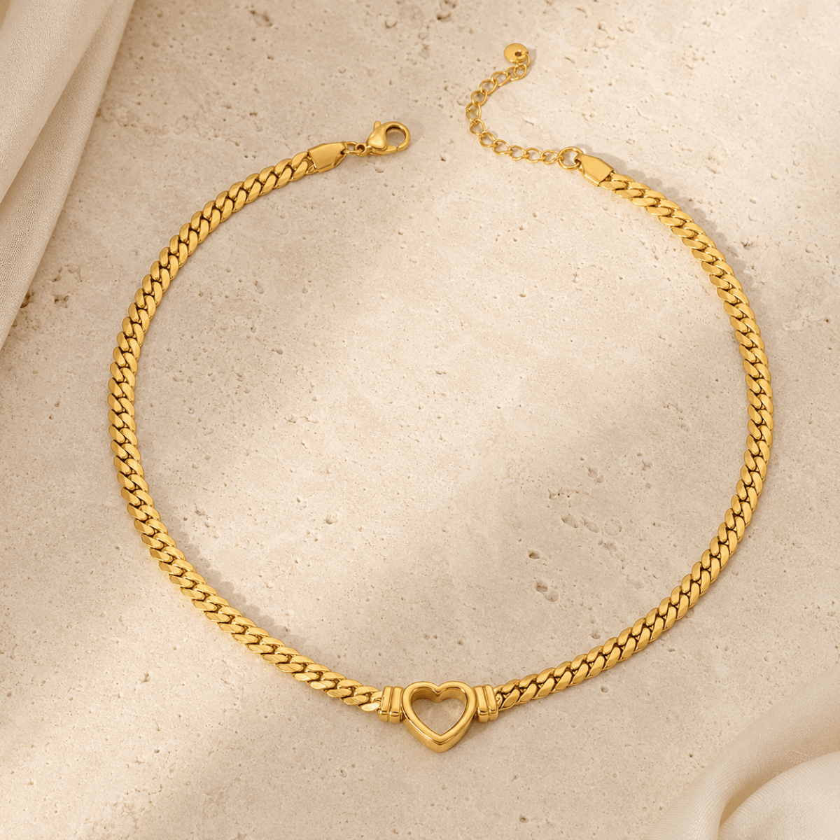 Eleni Heart Choker - Luzy Jewels