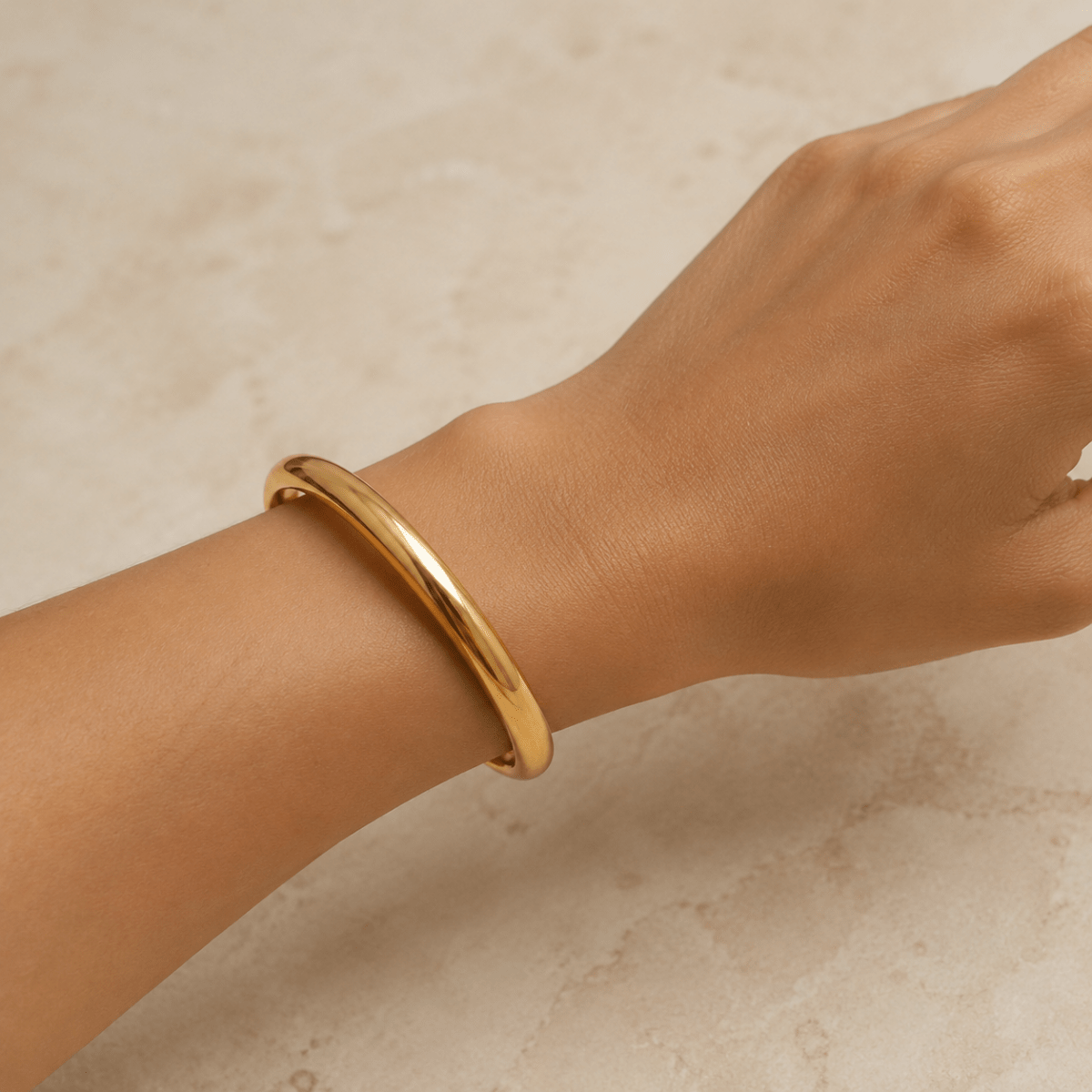 Elettra Polished Graduated Bangle - Luzy Jewels