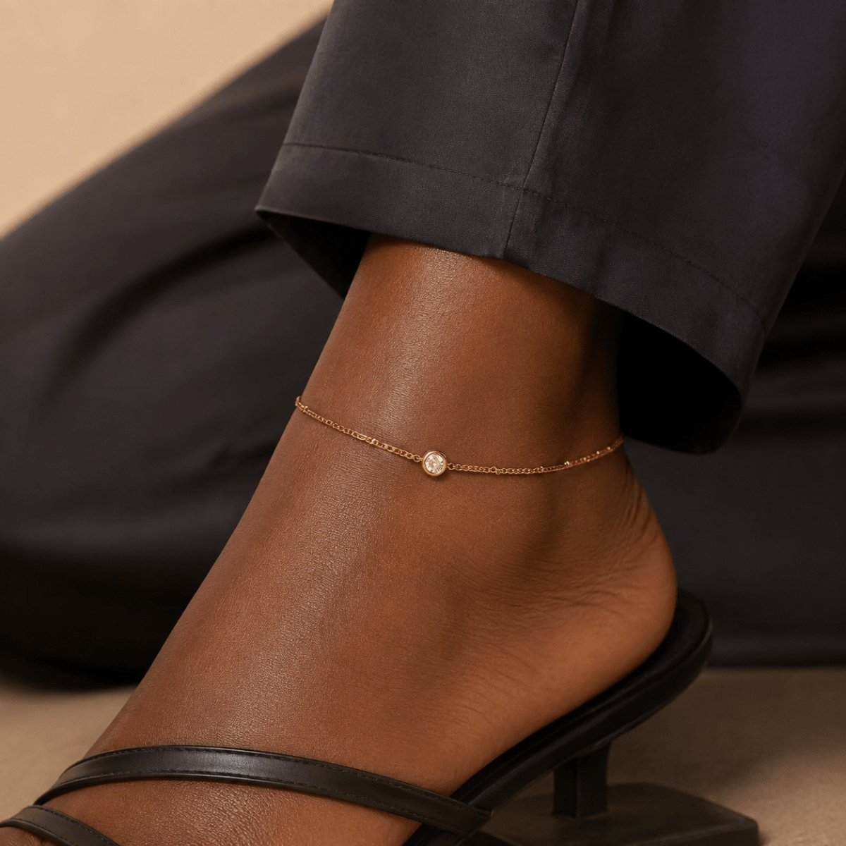 Elosia Gold Bezel Solitaire Anklet - Luzy Jewels