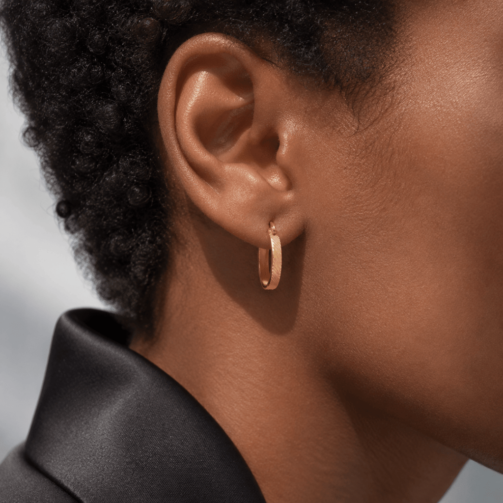 Evadne Diagonal-Texture Oval Hoop Earrings - Luzy Jewels