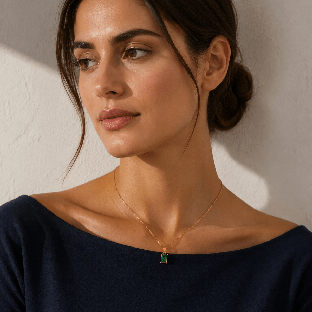 Evelina Green Solitaire Necklace - Luzy Jewels