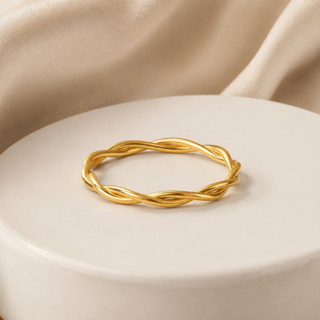 Evia Double-Twist Band Ring - Luzy Jewels