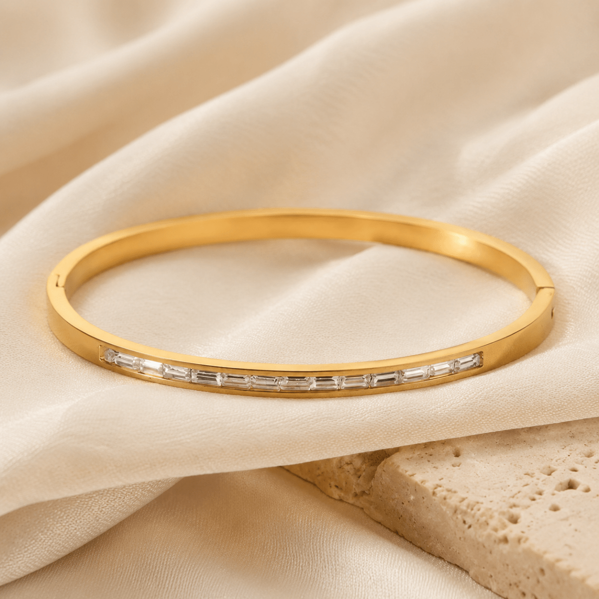 Gianna Baguette Hinged Bangle - Luzy Jewels