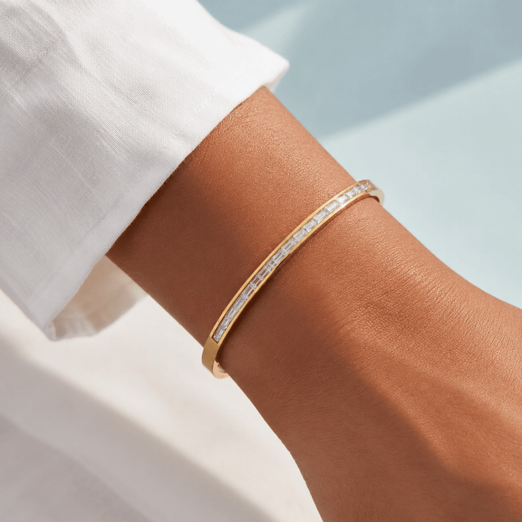 Gianna Baguette Hinged Bangle - Luzy Jewels