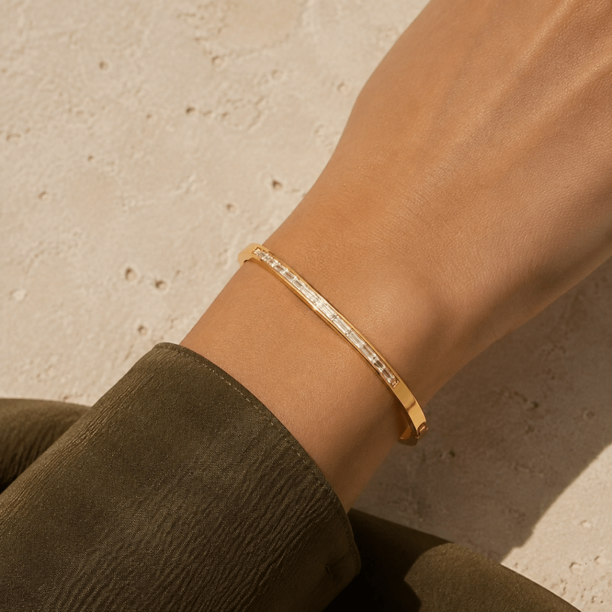 Gianna Baguette Hinged Bangle - Luzy Jewels