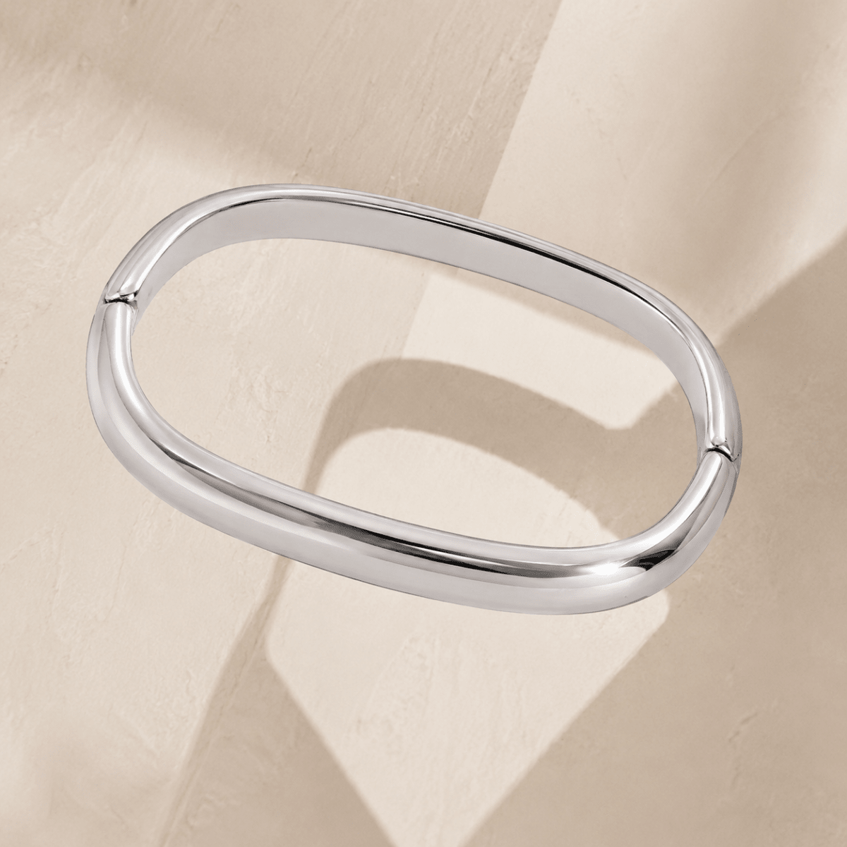 Isadora Rounded Square Hinged Bangle - Luzy Jewels