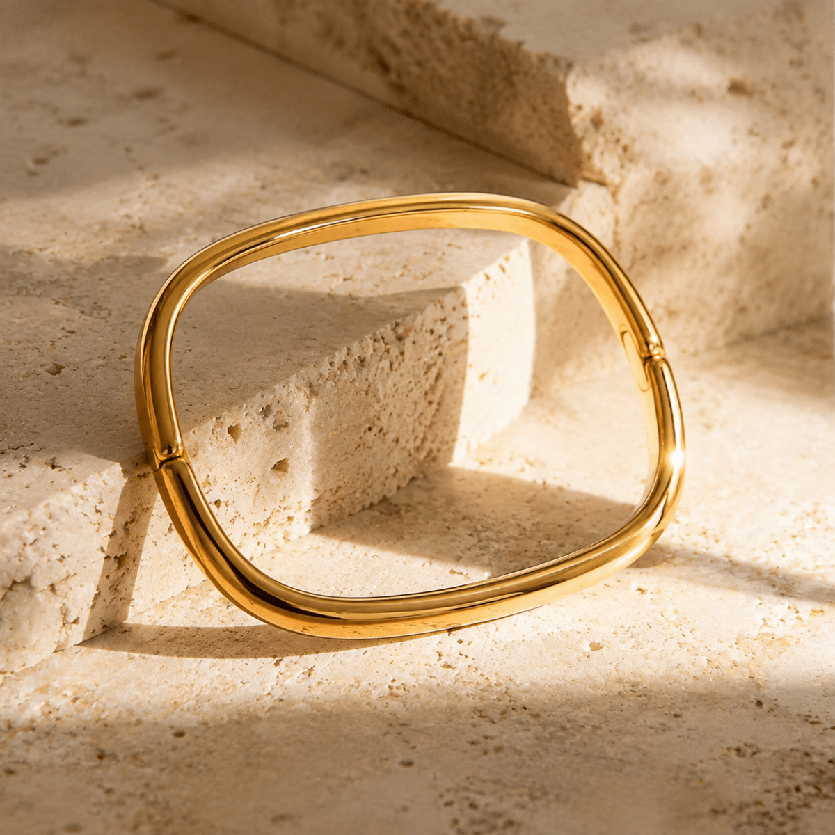 Isadora Rounded Square Hinged Bangle - Luzy Jewels