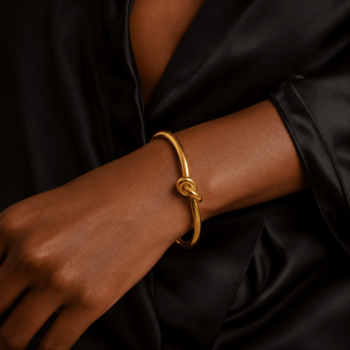 Lucienne Love-Knot Open Bangle - Luzy Jewels