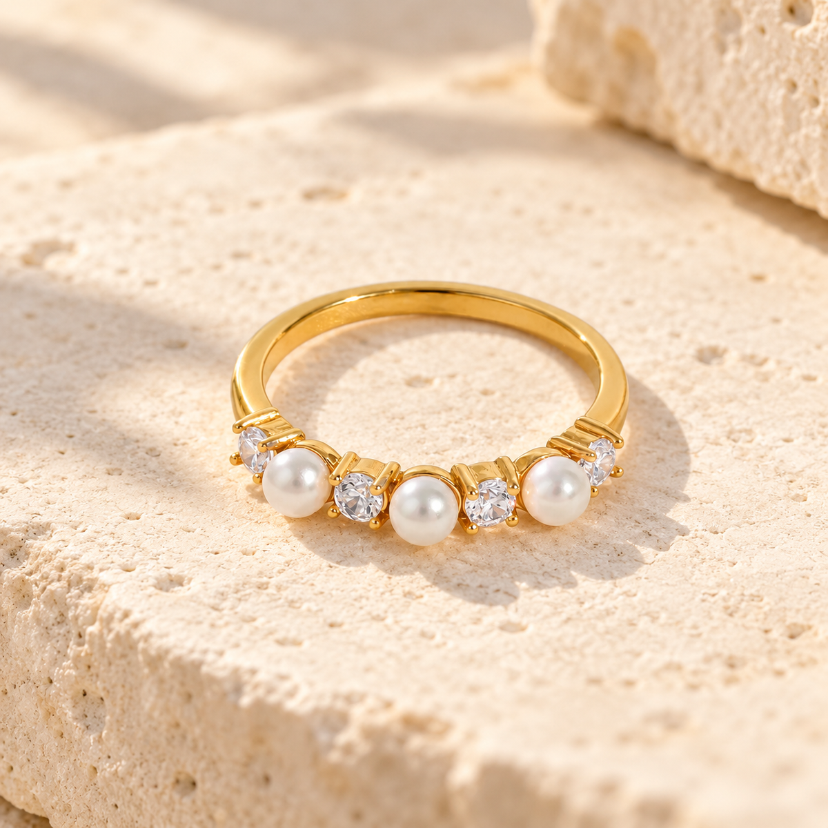 Perlacielle Pearl and Crystal Ring — full product view