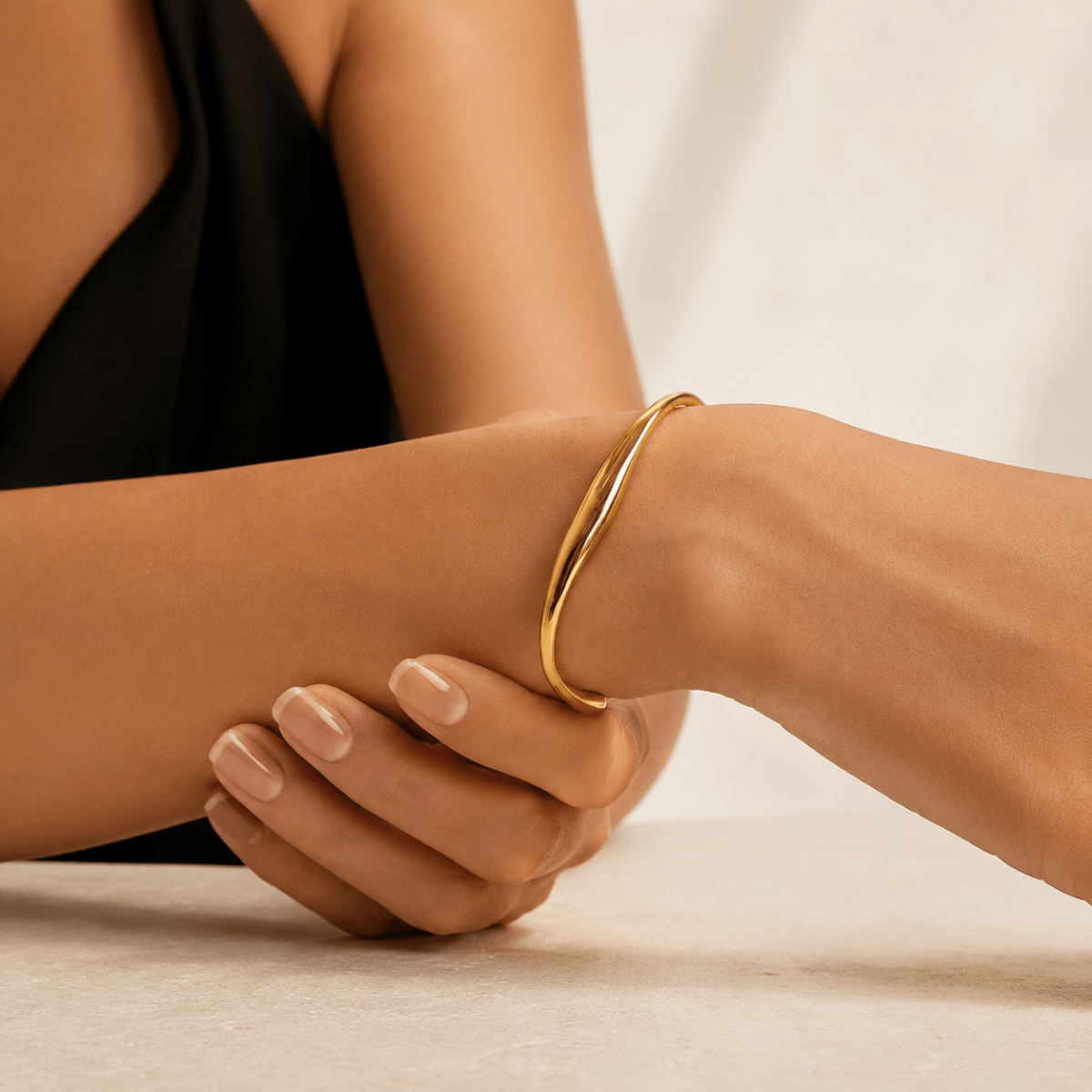 Marella Sculptural Wave Cuff Bracelet - Luzy Jewels