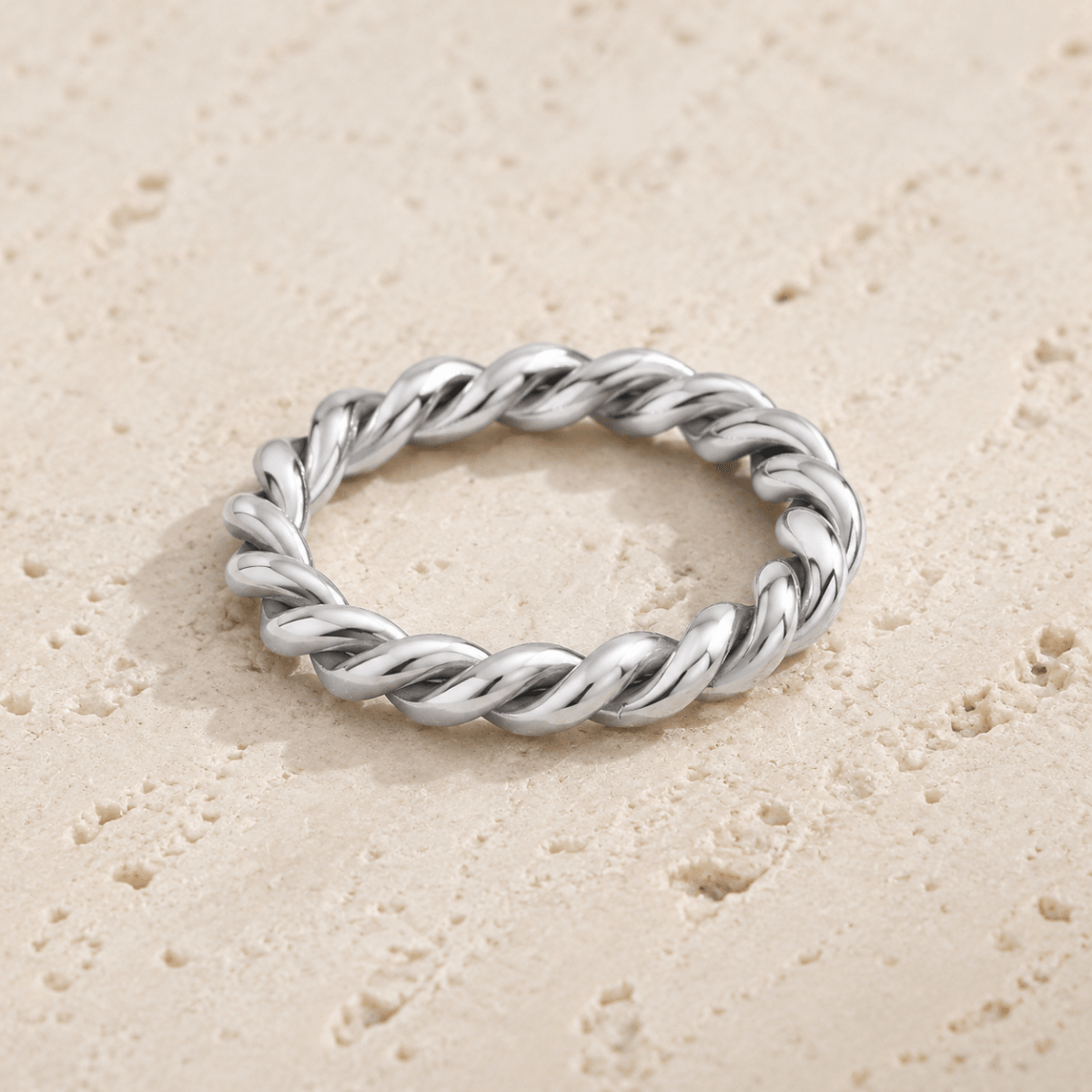 Naxos Rope-Twist Band Ring - Luzy Jewels