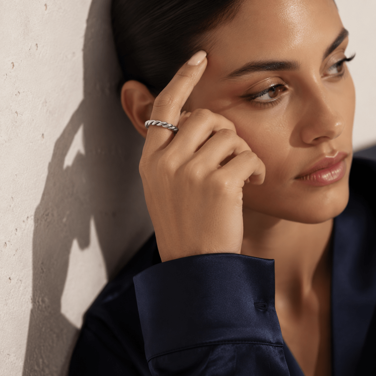 Naxos Rope-Twist Band Ring - Luzy Jewels