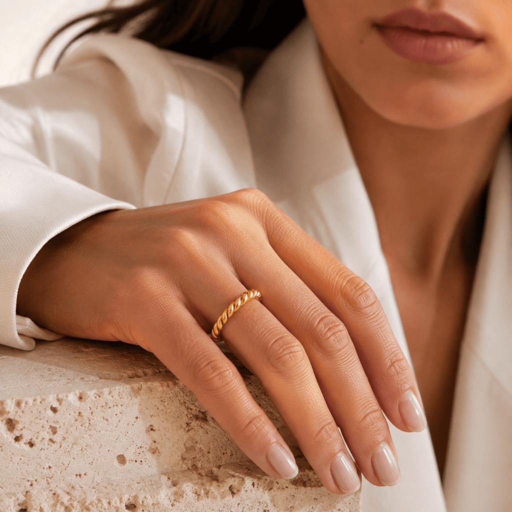 Naxos Rope-Twist Band Ring - Luzy Jewels