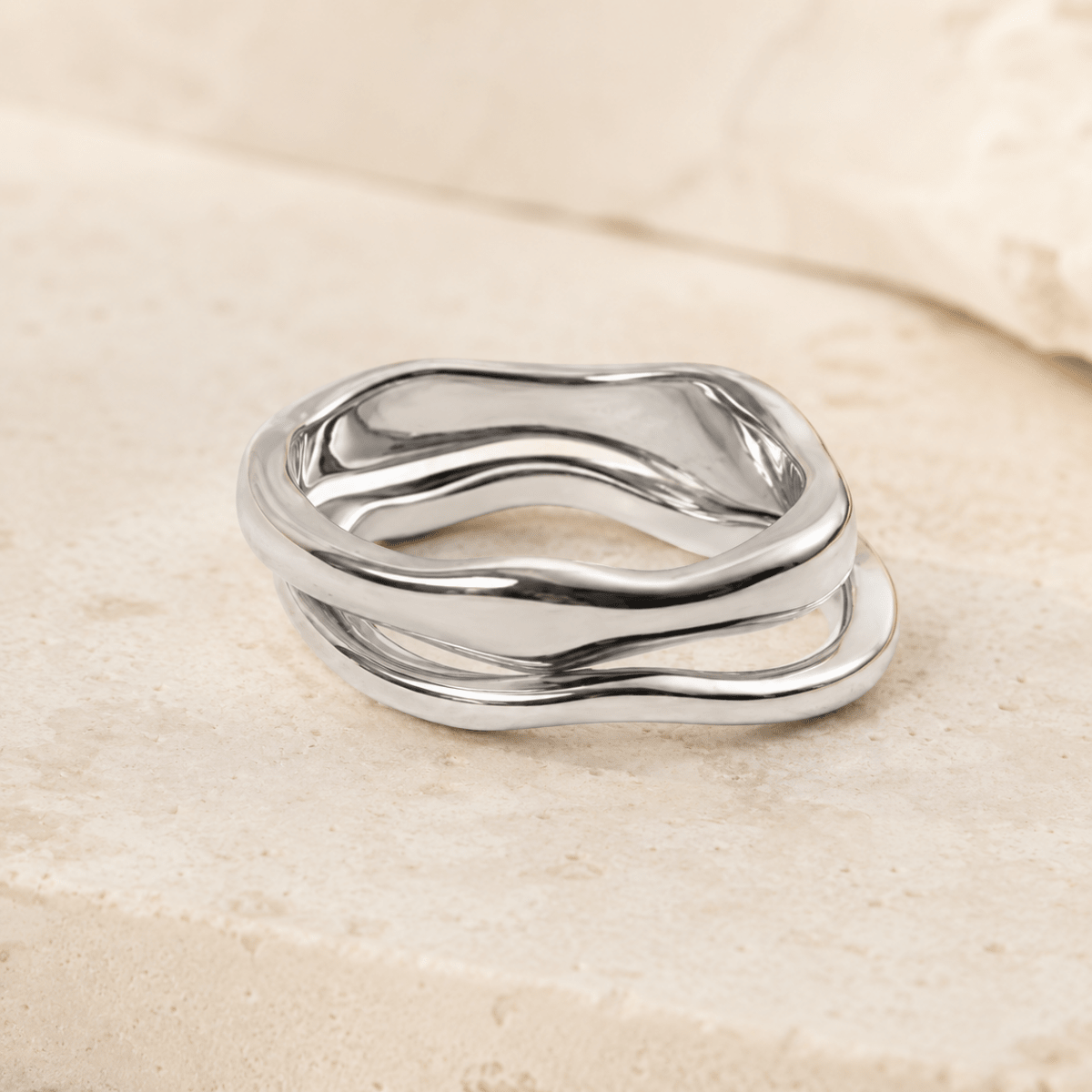 Nerea Wave Stacker Ring - Luzy Jewels