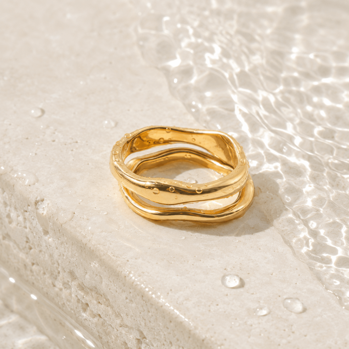 Nerea Wave Stacker Ring - Luzy Jewels