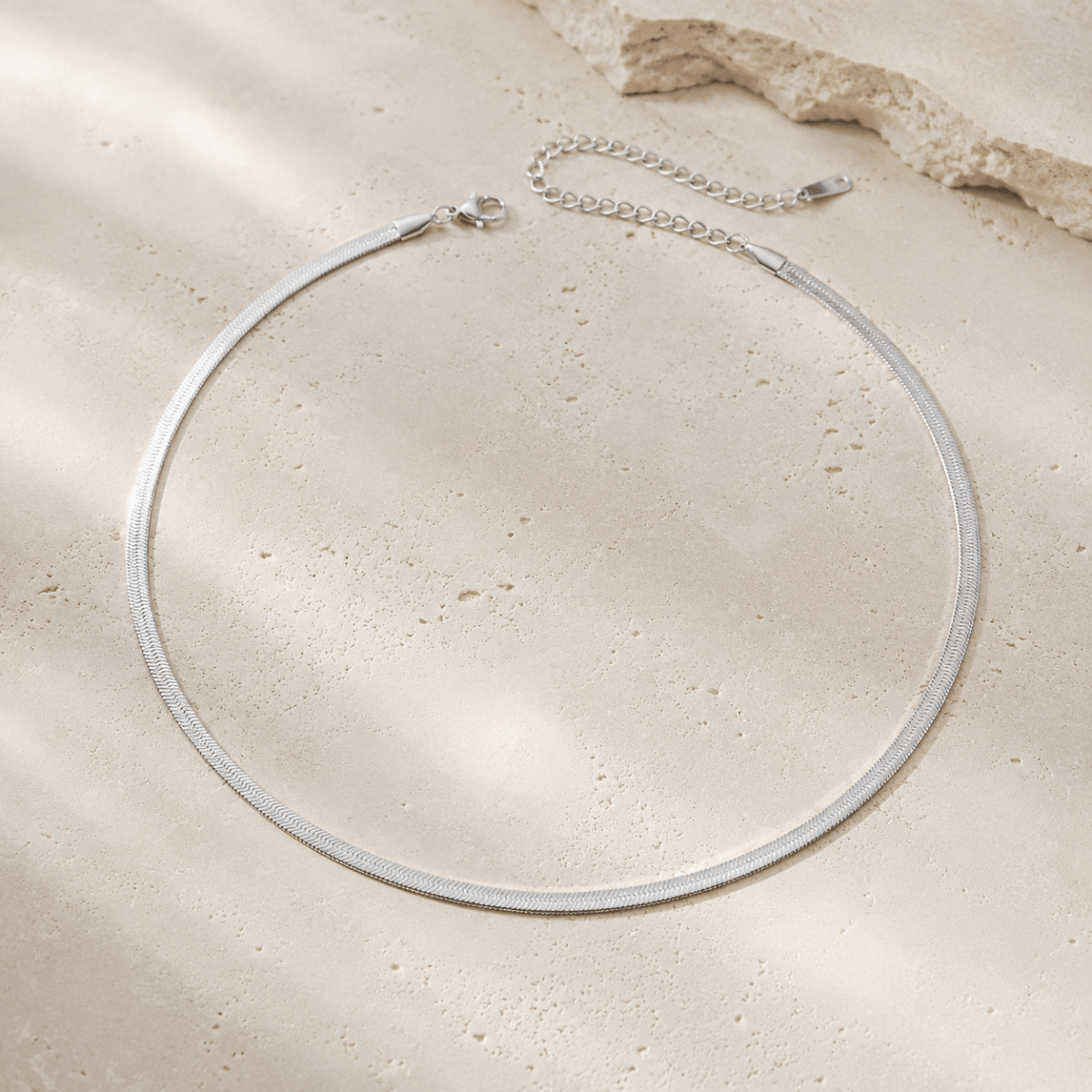 Nerina Herringbone Necklace - Luzy Jewels
