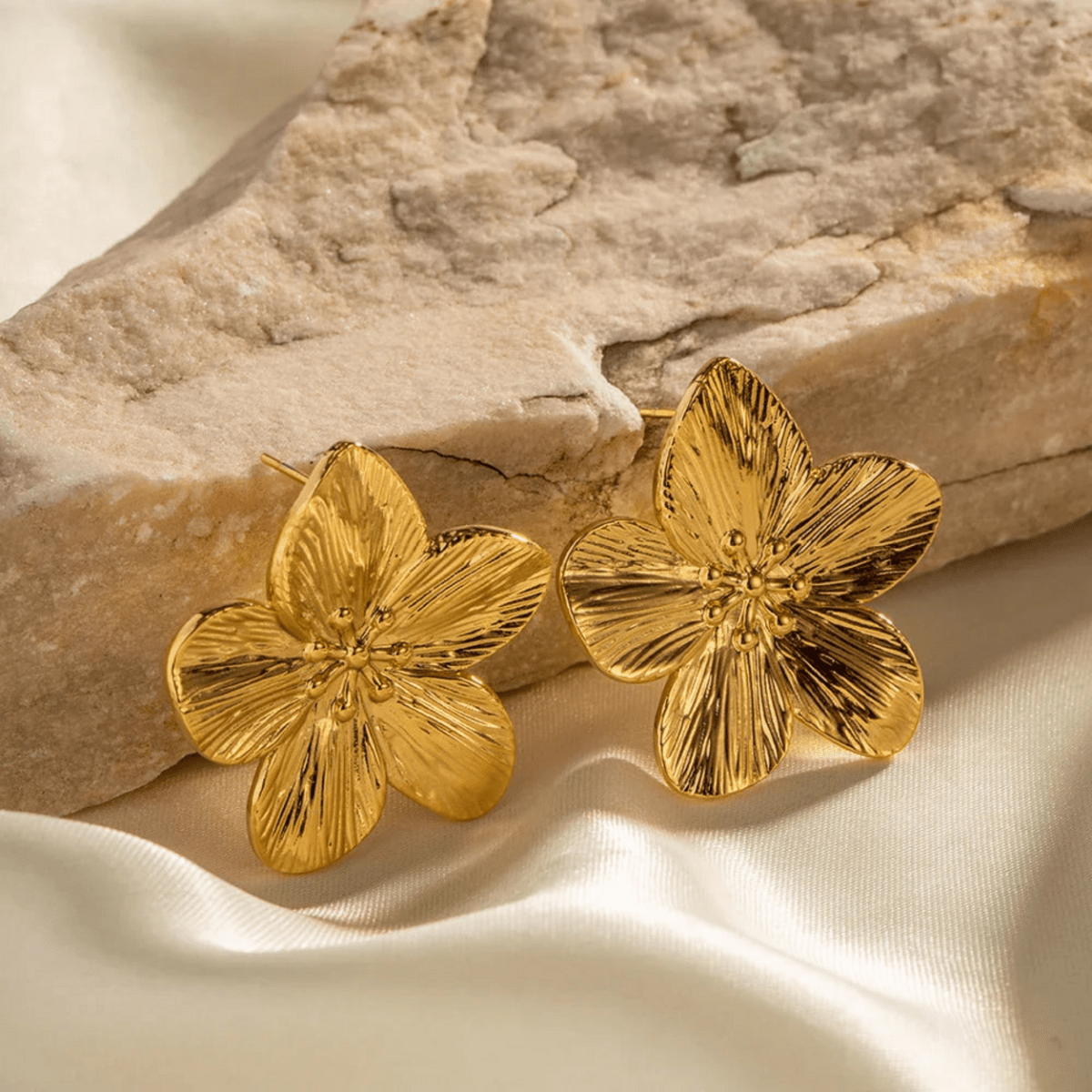 Neroli Sculpted Flower Stud Earrings - Luzy Jewels