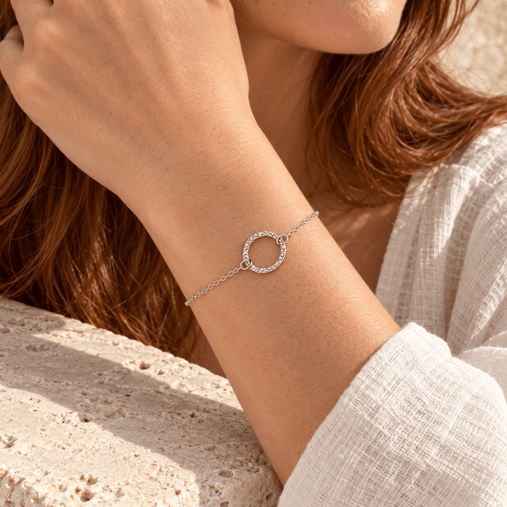 Orlina Textured Circle Bracelet - Luzy Jewels