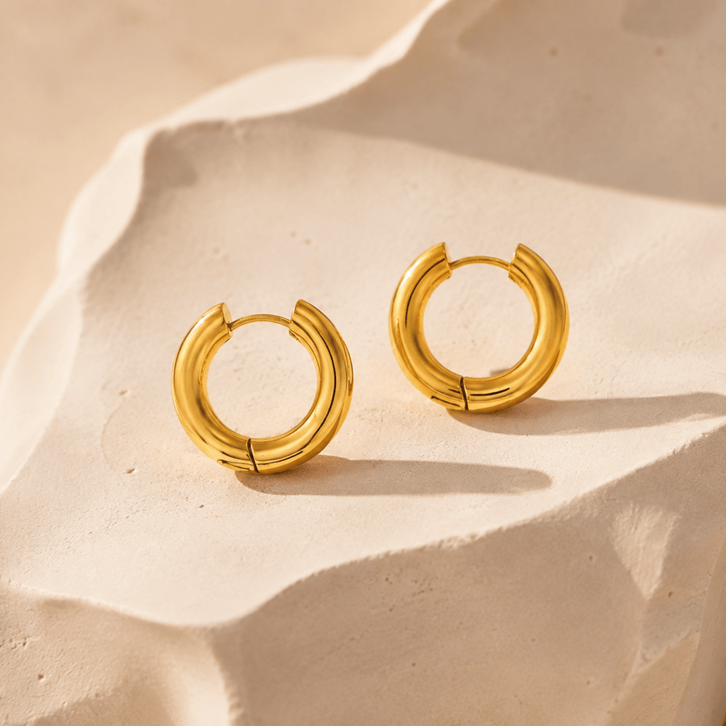 Soraya Bold Tubular Huggie Hoops - Luzy Jewels