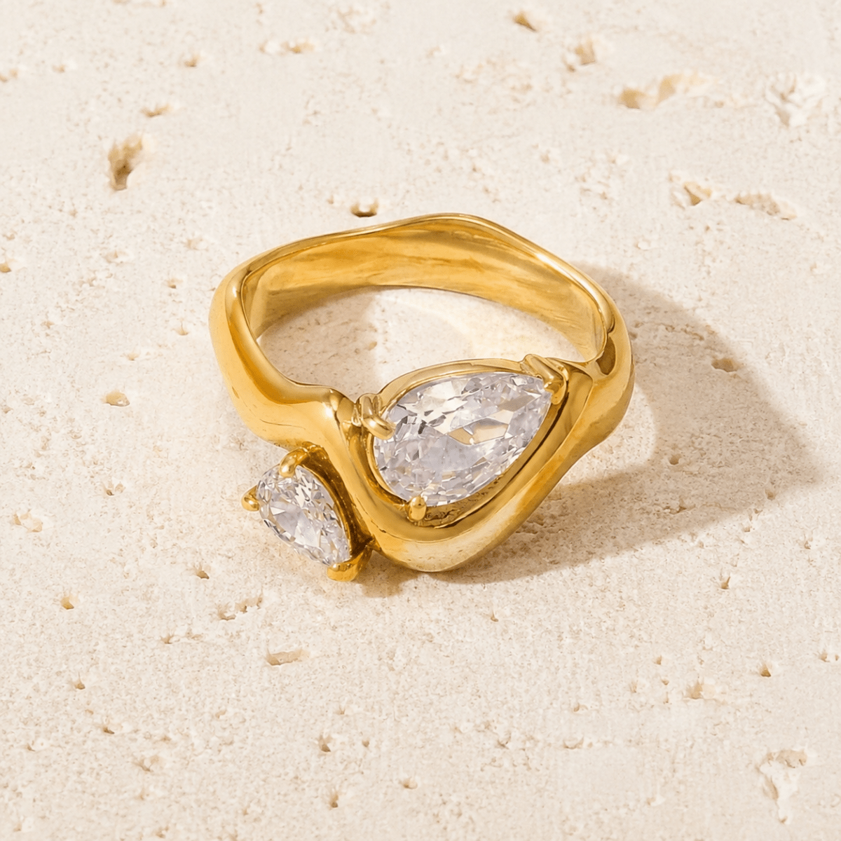 Sorella Twin Teardrop Ring - Luzy Jewels