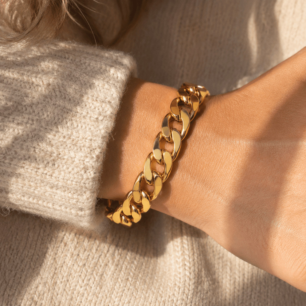 Valenza Bold Curb Chain Bracelet - Luzy Jewels