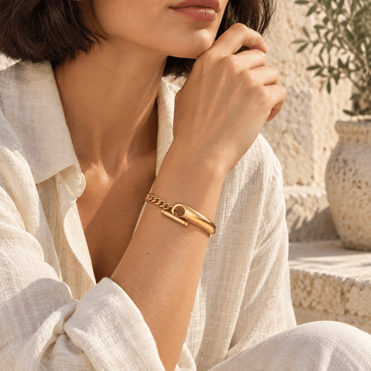 Varenna Chain Toggle Cuff Bracelet - Luzy Jewels