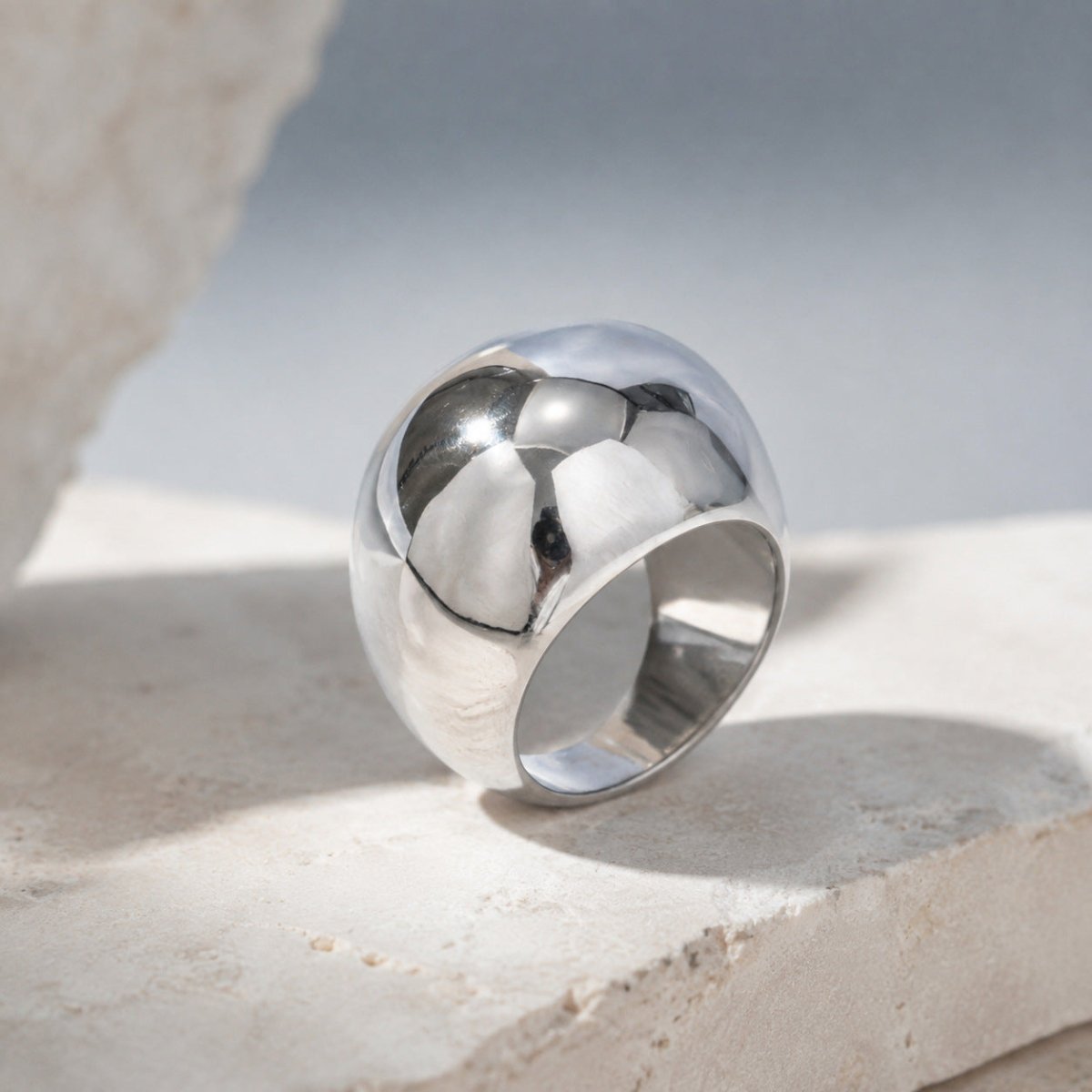 Vesper Dome Ring - Luzy Jewels
