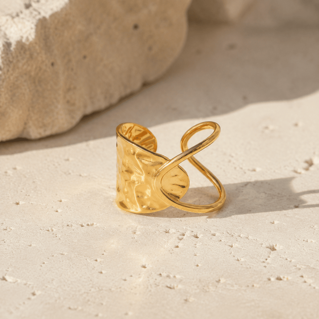 Vesta Sculpted Loop Ring - Luzy Jewels