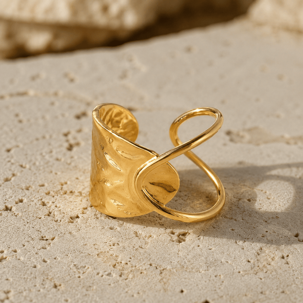 Vesta Sculpted Loop Ring - Luzy Jewels