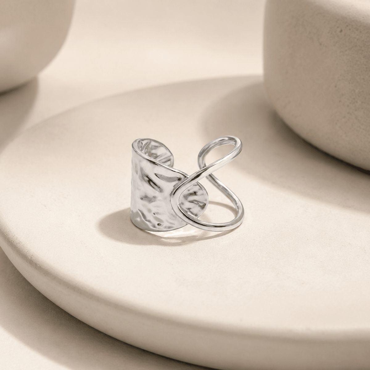 Vesta Sculpted Loop Ring - Luzy Jewels